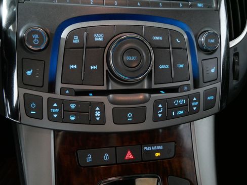 Used 2011 Buick LaCrosse CXL AWD/4WD image 23