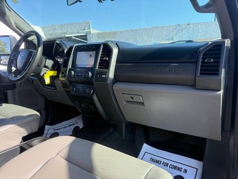 Used 2020 Ford F250 XL w/ Power Equipment Group RWD image 8