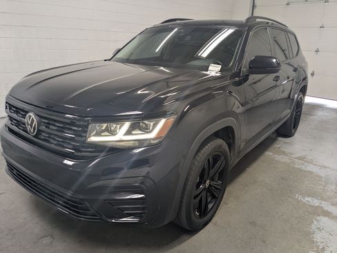 Used 2023 Volkswagen Atlas SEL R-Line AWD/4WD image 11