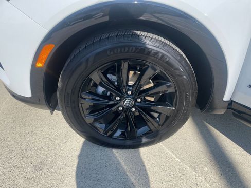 Used 2025 Buick Envista Sport Touring image 30