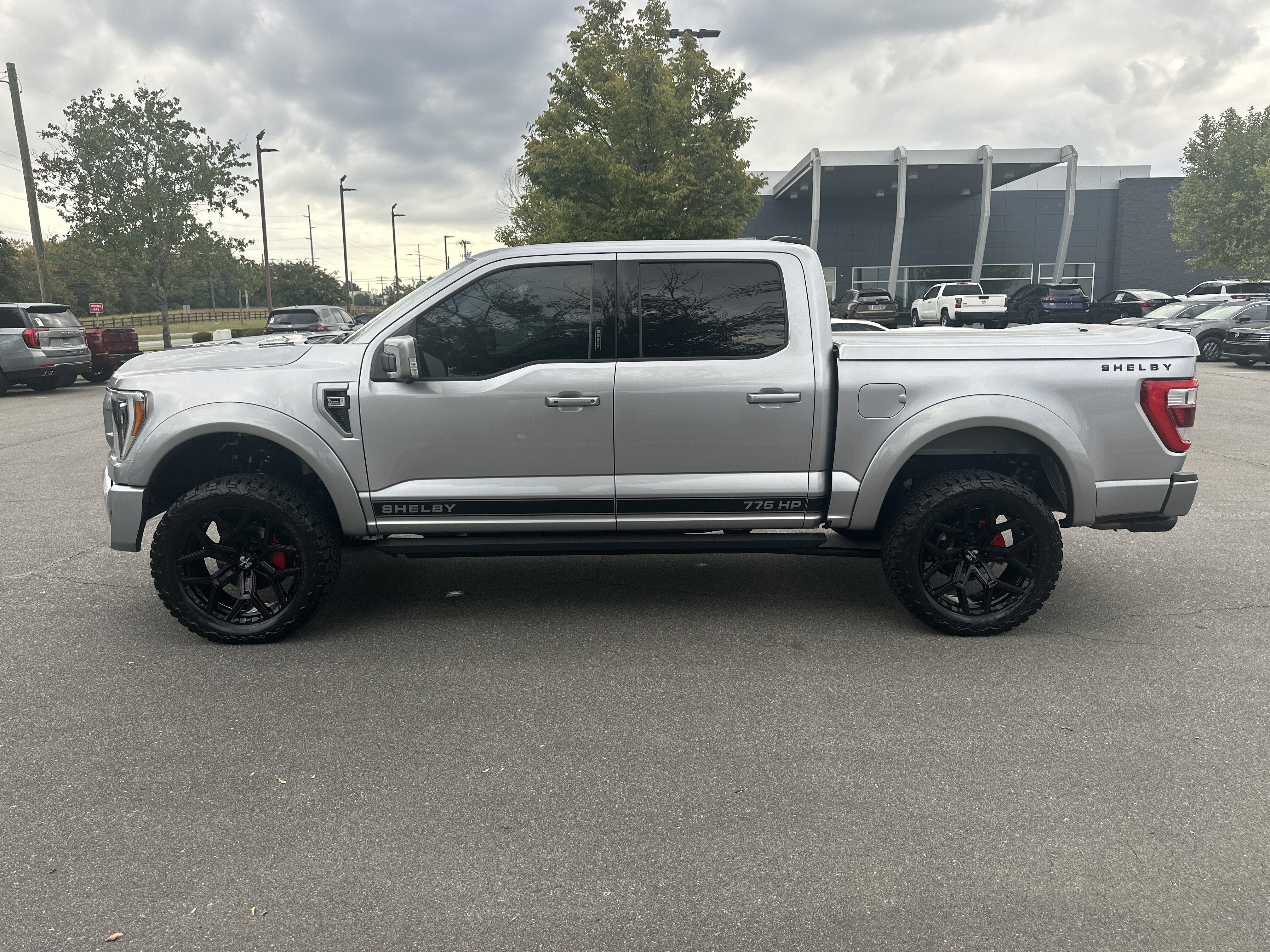 Used 2021 Ford F150 Lariat w/ Equipment Group 502A High AWD/4WD image 8