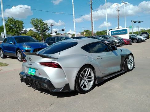 Used 2020 Toyota Supra image 6
