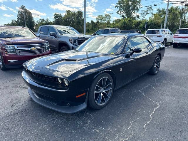 Used 2016 Dodge Challenger R/T Scat Pack w/ Leather Interior Group RWD image 8