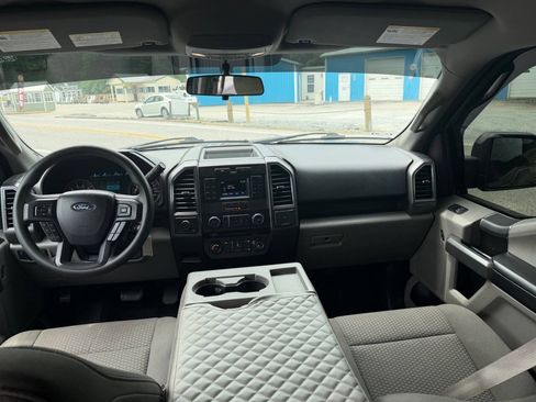 Used 2017 Ford F150 XLT AWD/4WD image 20