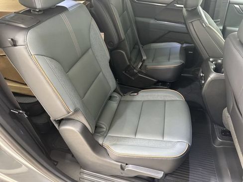 New 2026 GMC Acadia AT4 w/ Luxury Package AWD/4WD image 28