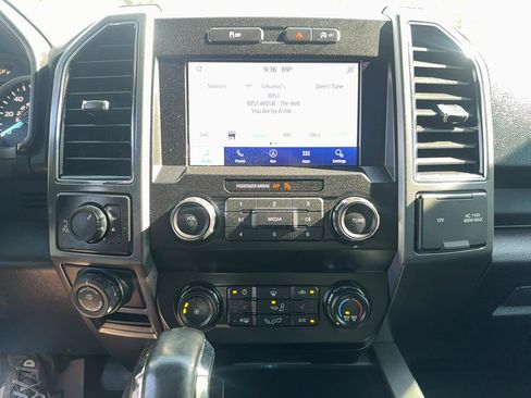 Used 2020 Ford F150 XLT w/ Equipment Group 302A Luxury image 16