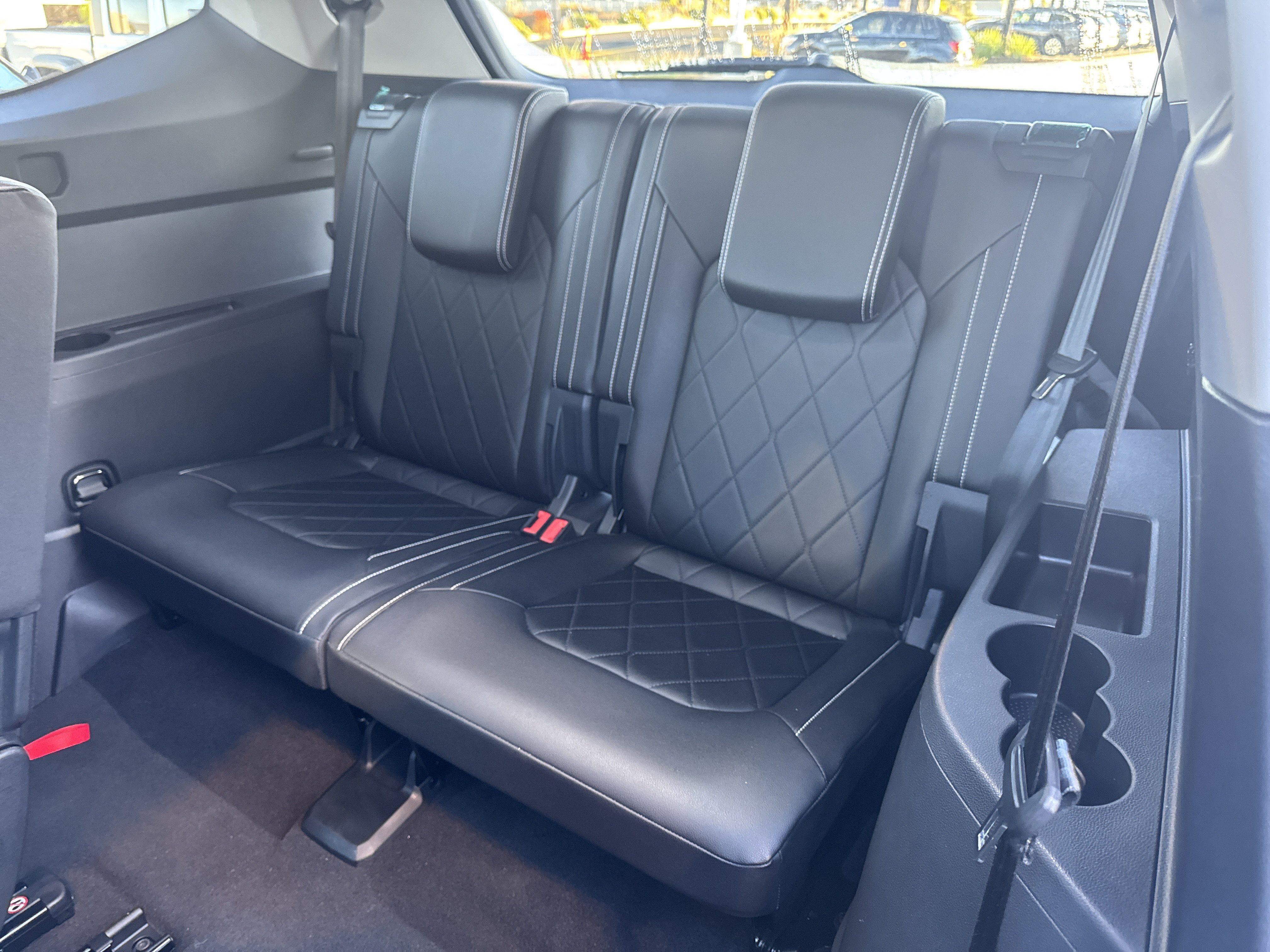 Used 2025 Volkswagen Atlas SEL Premium R-Line AWD/4WD image 32