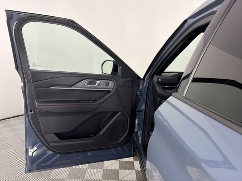 Certified 2025 Ford Explorer ST-Line w/ Premium Package image 10