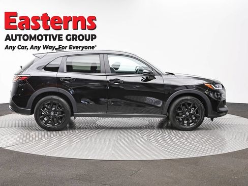 Used 2025 Honda HR-V Sport image 4