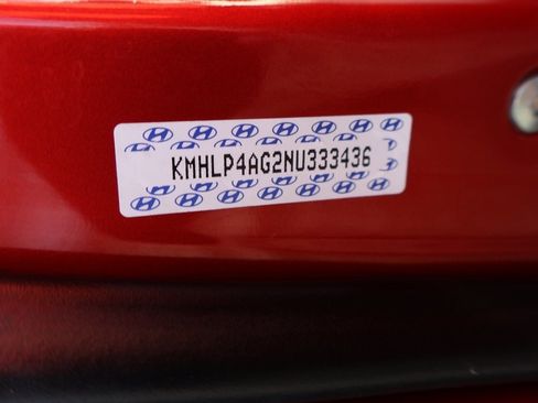 Certified 2022 Hyundai Elantra Limited image 41