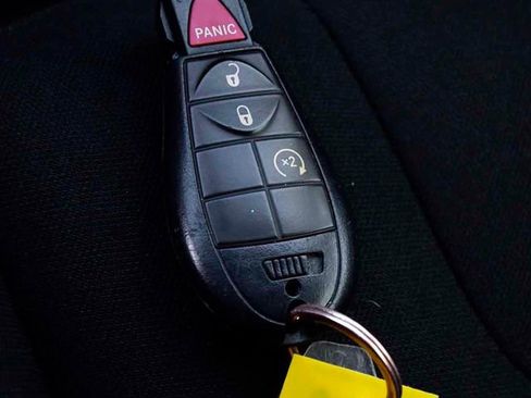 Used 2020 Jeep Cherokee Latitude w/ Cold Weather Group image 26