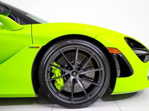 Used 2021 McLaren 720S Performance RWD image 21