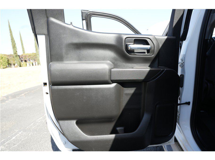 Used 2020 Chevrolet Silverado 1500 LT RWD image 15
