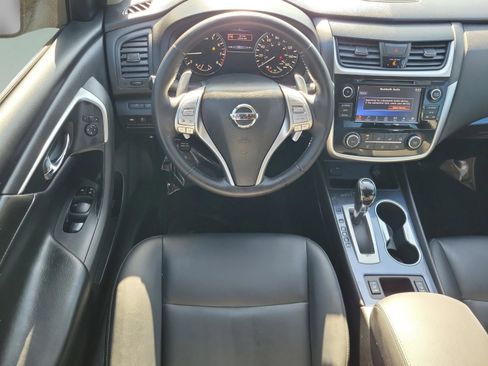 Used 2018 Nissan Altima 2.5 SR w/ SR Special Edition image 12