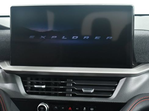 New 2026 Ford Explorer ST-Line w/ ST-Line Street Pack AWD/4WD image 9