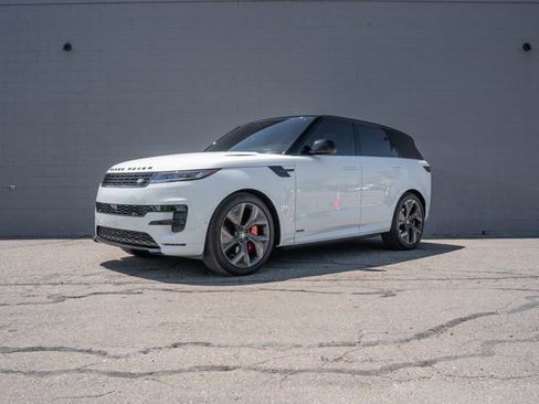 Used 2025 Land Rover Range Rover Sport Autobiography AWD/4WD image 1