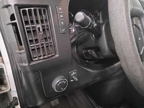 Used 2020 GMC Savana 3500 w/ Driver Convenience Package RWD image 21