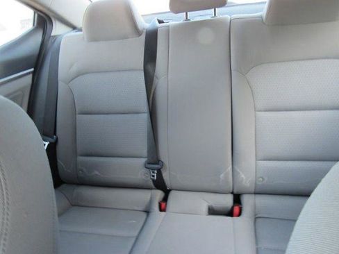 Used 2018 Hyundai Elantra SEL FWD image 22
