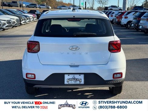 New 2026 Hyundai Venue SE image 11