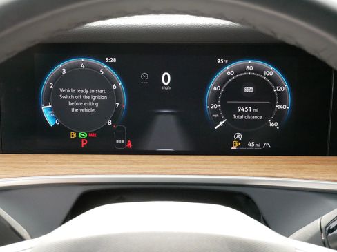 Certified 2025 Volkswagen Tiguan SEL R-Line AWD/4WD image 21