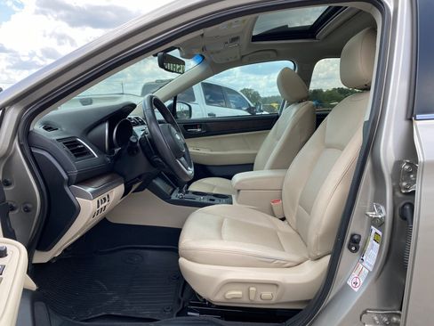 Used 2019 Subaru Outback 2.5i Limited w/ Popular Package #2 AWD/4WD image 9