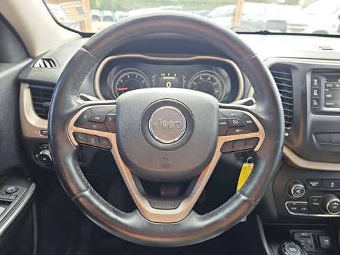 Used 2014 Jeep Cherokee Latitude AWD/4WD image 20