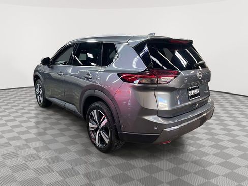 Used 2026 Nissan Rogue SL image 5