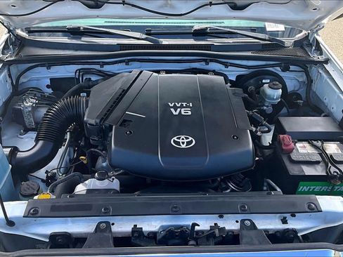 Used 2010 Toyota Tacoma PreRunner RWD image 31