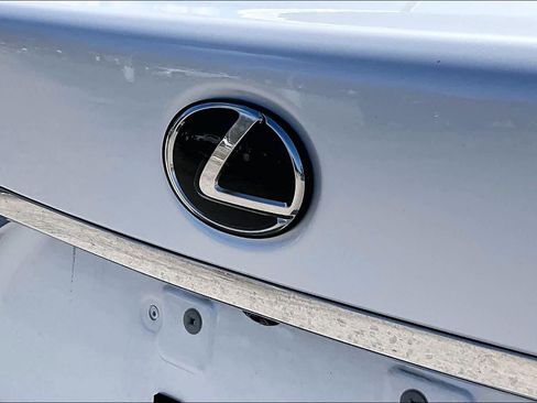 Used 2020 Lexus LS 500 w/ Accessory Package (Z2) image 31