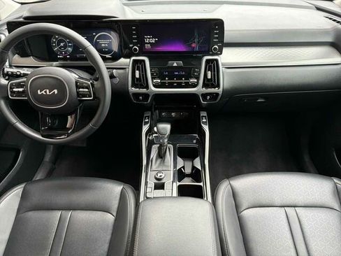 Used 2023 Kia Sorento SX FWD image 17