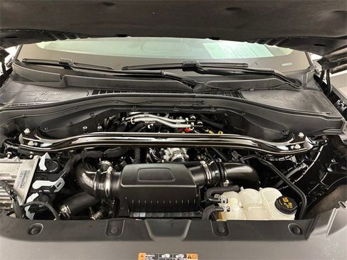 Used 2023 Lincoln Aviator AWD w/ Premium Package image 11