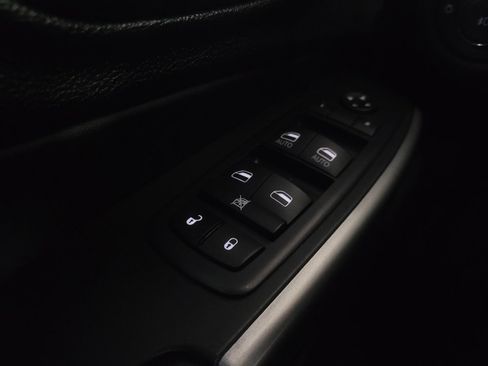 Used 2021 Jeep Cherokee Latitude Lux 80th Anniv w/ Quick Order Package 26U 80TH FWD image 27