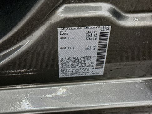 Used 2025 Nissan Altima 2.5 SV FWD image 12