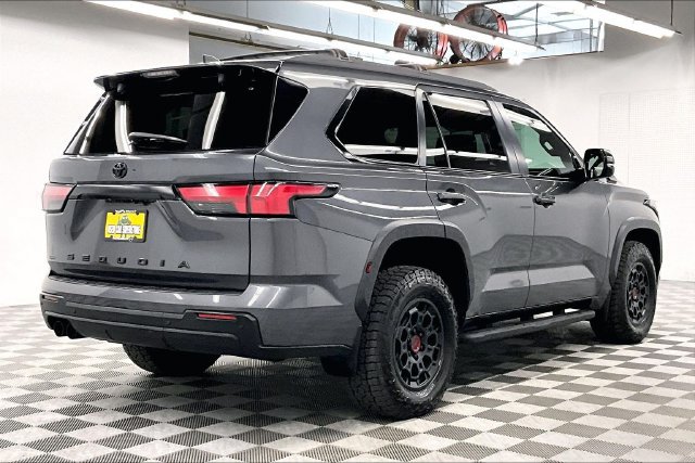 Used 2024 Toyota Sequoia TRD Pro AWD/4WD image 13