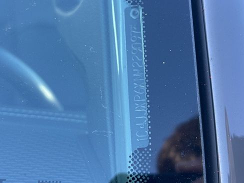 Used 2022 Jeep Wrangler Unlimited Sahara w/ Cold Weather Group image 8