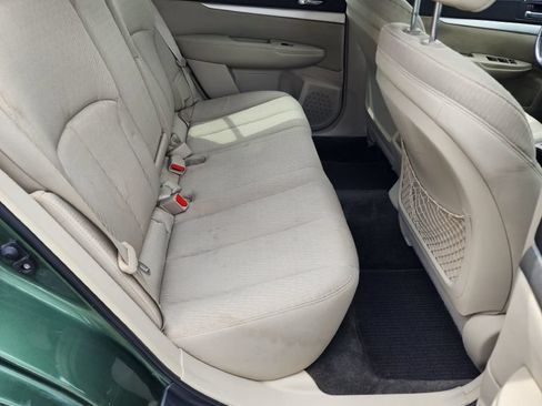 Used 2012 Subaru Outback 2.5i Premium w/ Popular Pkg 1B AWD/4WD image 8
