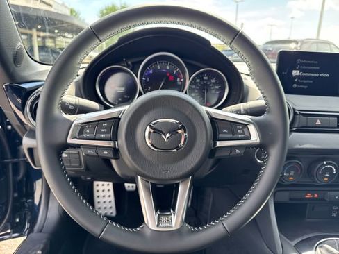New 2026 MAZDA MX-5 Miata Club w/ Interior Package RWD image 16