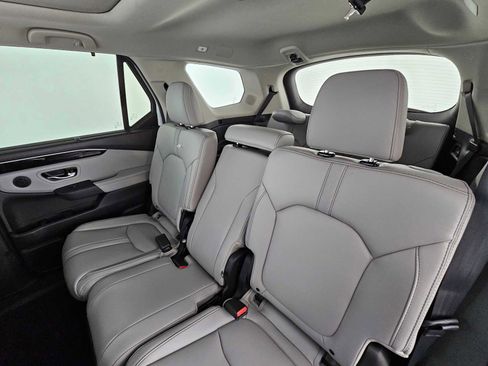 New 2025 Honda Pilot Touring image 20