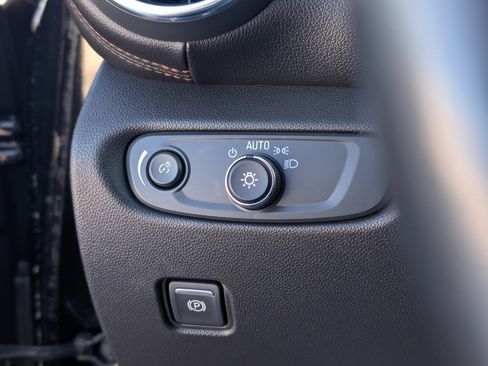 Certified 2022 Chevrolet Blazer Premier image 26