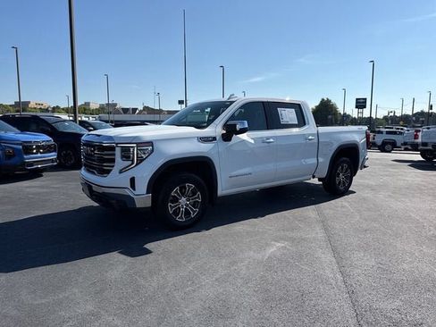 Used 2025 GMC Sierra 1500 SLT AWD/4WD image 7
