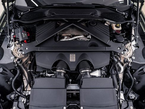 Used 2026 Aston Martin V8 Vantage Roadster image 36