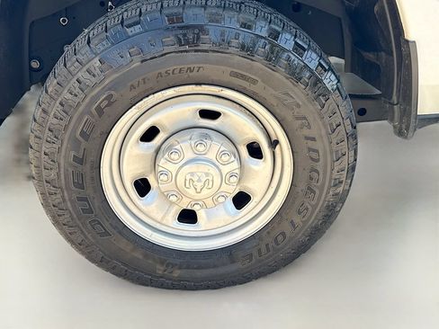 Used 2023 RAM 2500 Tradesman AWD/4WD image 32