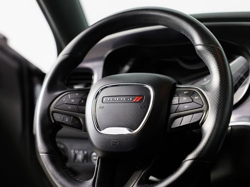 Used 2017 Dodge Charger SE w/ Power Sunroof Group image 17