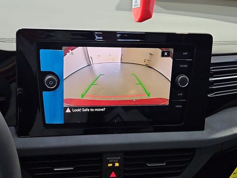 New 2027 Volkswagen Jetta SE FWD image 18