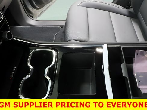 New 2026 Chevrolet Traverse LT w/ Midnight/Sport Edition image 18