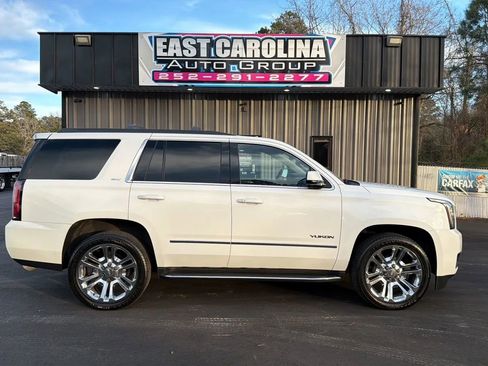 Used 2018 GMC Yukon SLT w/ Premium Edition image 2