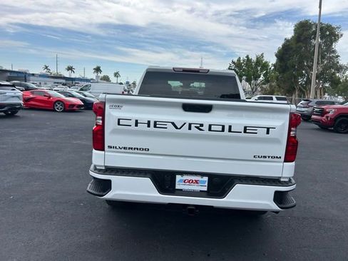 Used 2026 Chevrolet Silverado 1500 Custom w/ Turbomax Blackout Package image 7