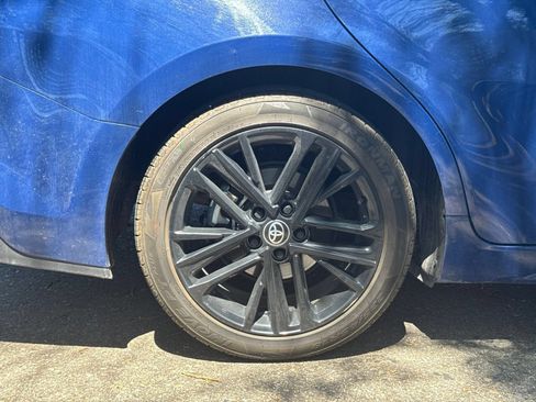 Used 2025 Toyota Camry SE FWD image 9