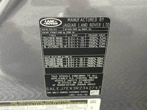 Used 2023 Land Rover Range Rover SE AWD/4WD image 9