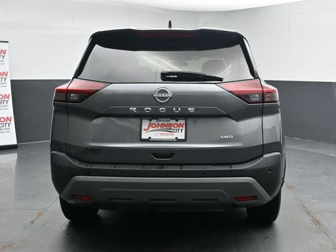 Used 2023 Nissan Rogue S image 8